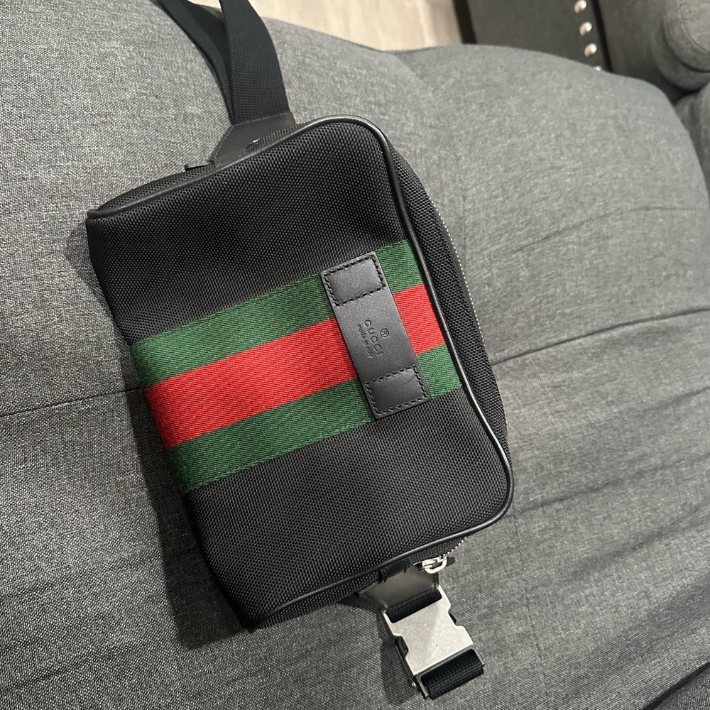 Gucci Black Belt Bag with Green and Red Stripe